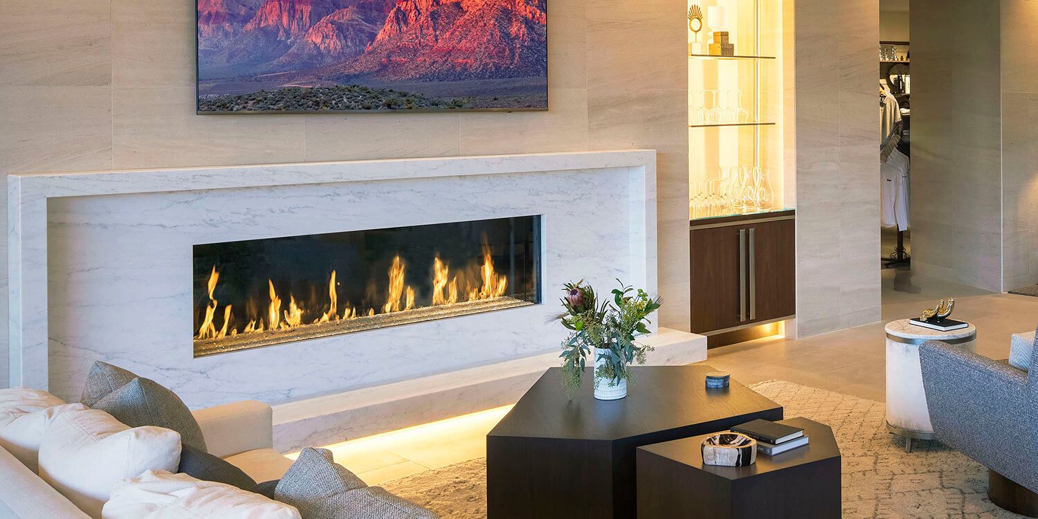 Stock Image - DaVinci Gas Fireplace|Outdoor Fire Linear